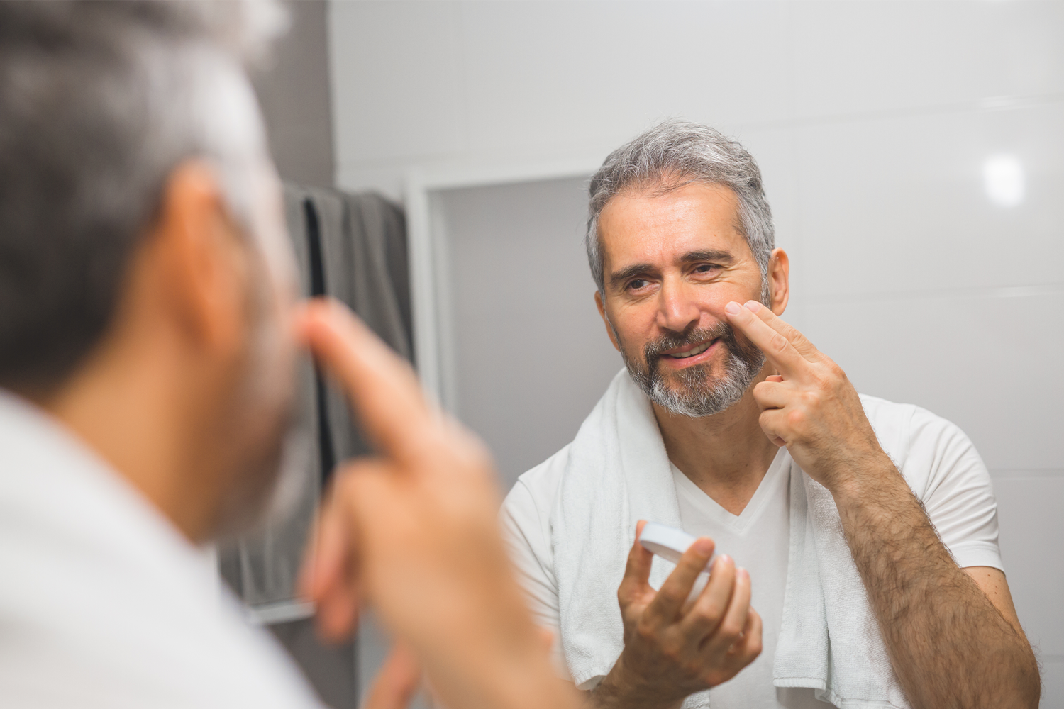 Anti-Aging for Men: 7 Tips to Looking Younger